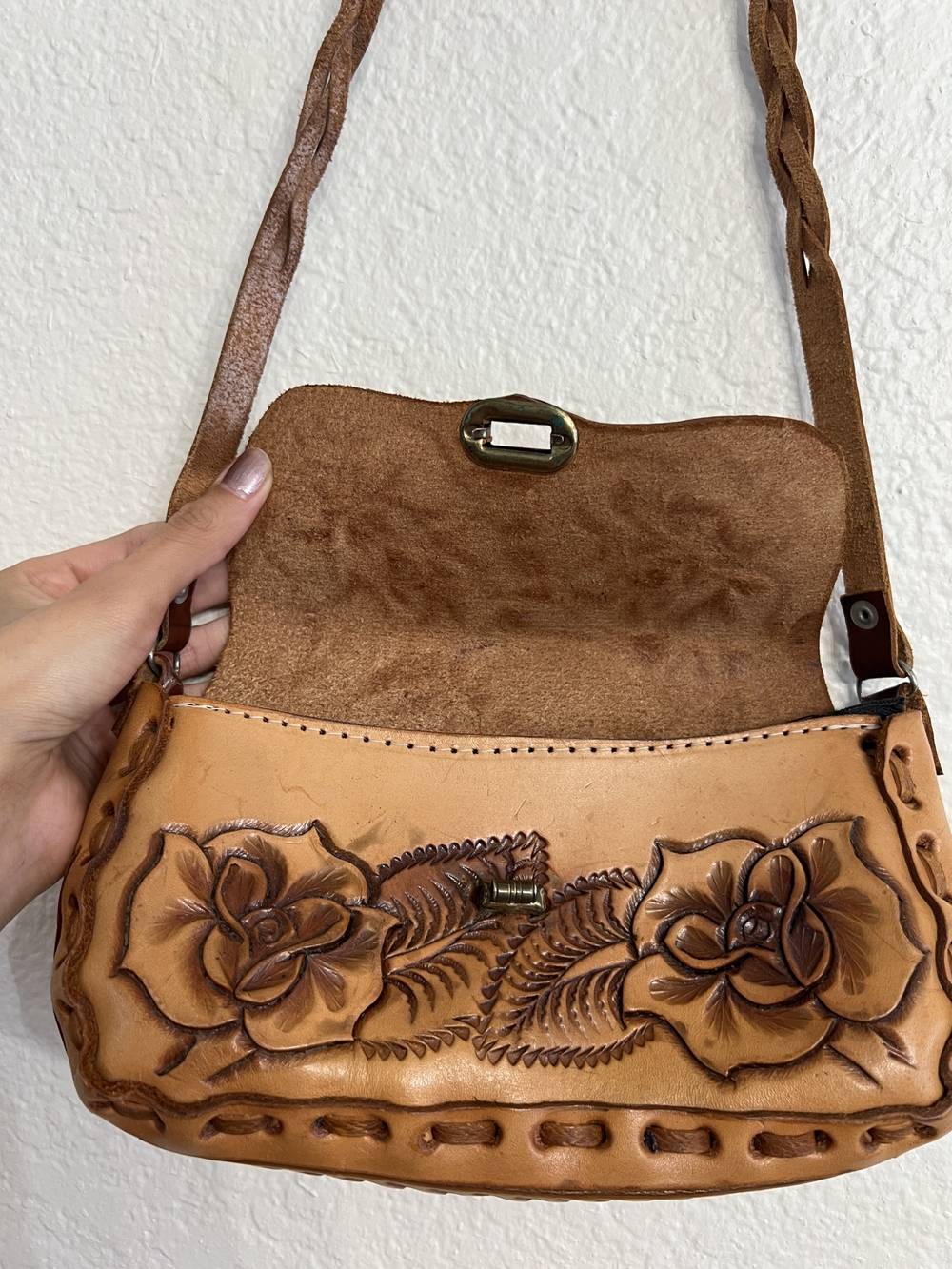 Handtooled Leather Floral Crossbody Bag - Tan - Picture 3 of 9